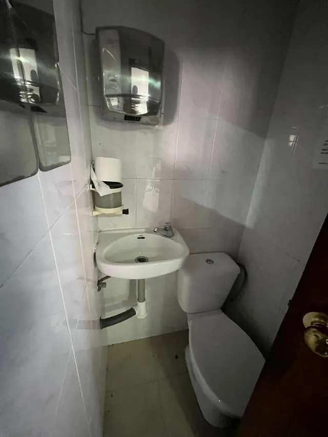 EXCLUSIVA Bar en venta en los pinos — 6