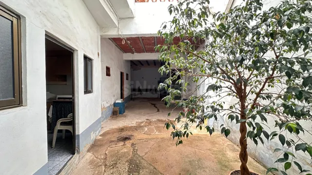 CASA EN VENTA EN CARLET | 270 m2 CONSTRUIDOS + TERRAZA Y PAT - foto 3