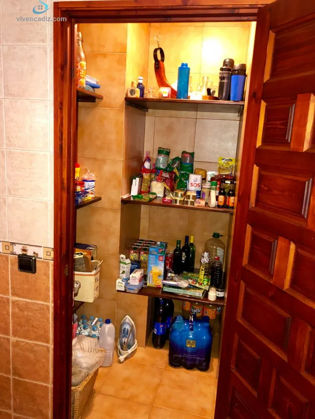 AMPLIA VIVIENDA CON ASCENSOR - ZONA CENTRO — 41