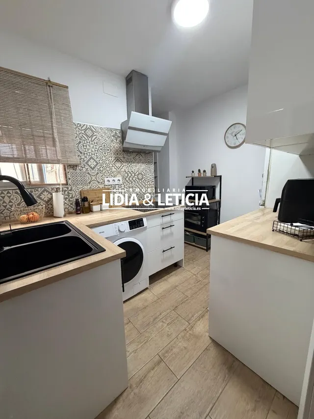 Piso reformado en primera planta — 13
