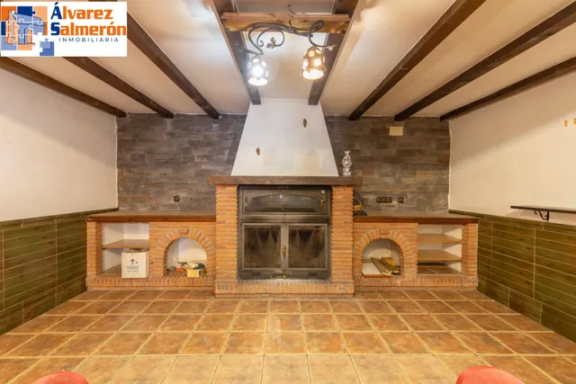 Casa adosada con terraza, vistas a Granada y Sierra Nevada, garaje y sótano — 45