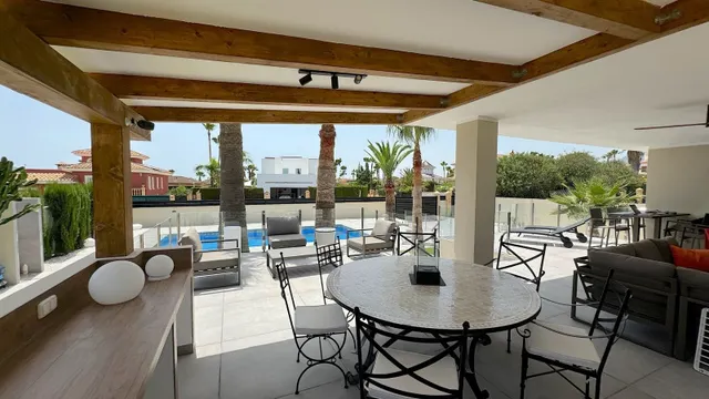 Villa 4 habitaciones 350m² en venta - Pueblo — 21