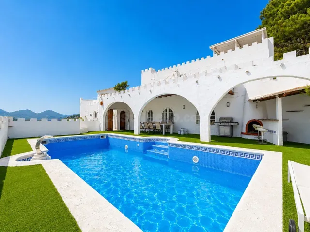 VILLA DE LUJO EN IBIZA A LA VENTA CON VISTAS AL MAR - foto 4
