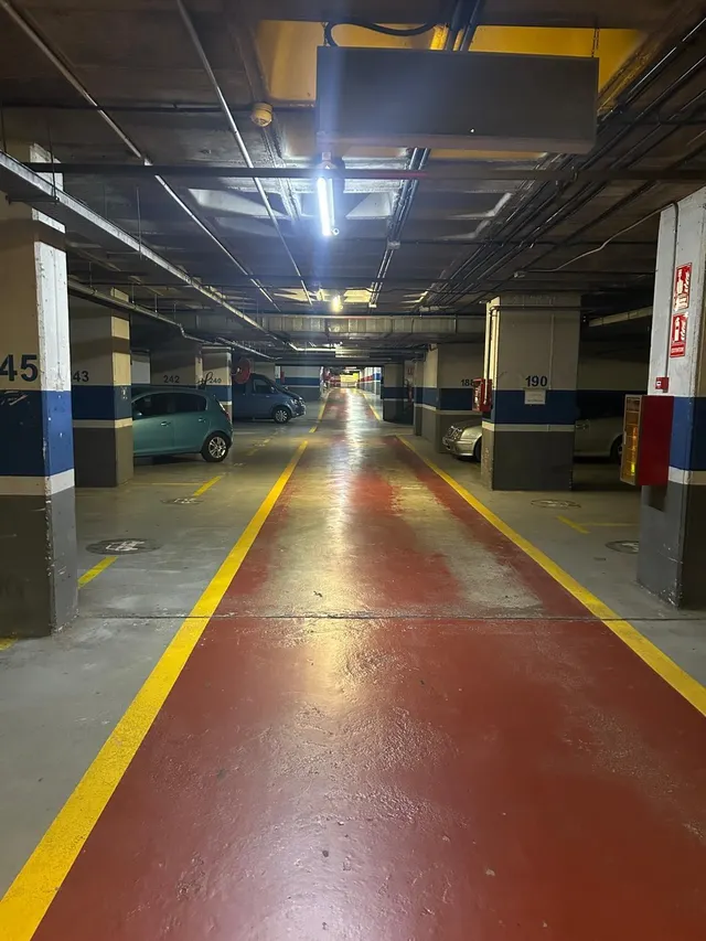 ALQUILER PLAZA PK EN EIX MACIA, SABADELL — 2