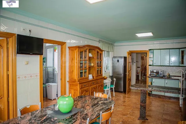 Amplia Vivienda Unifamiliar en San Pablo — 4