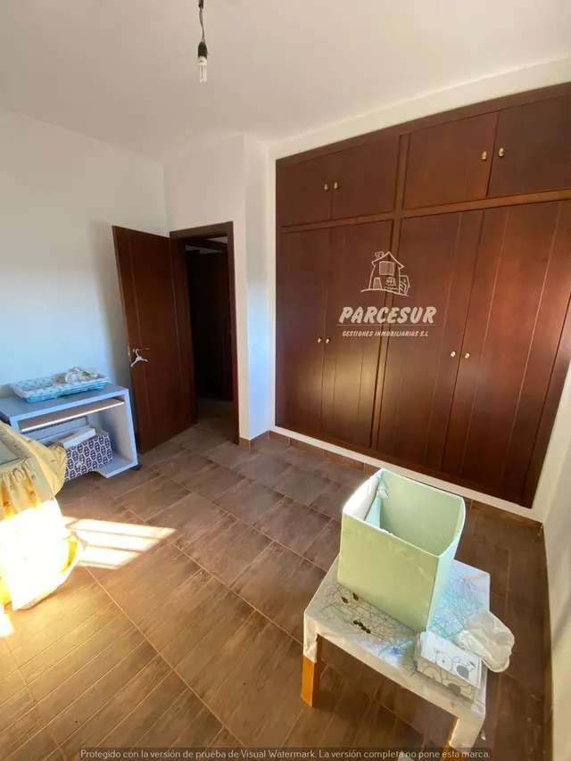 POSADAS- Parcela de terreno de 3.000m con casa en 2 plantas. — 16