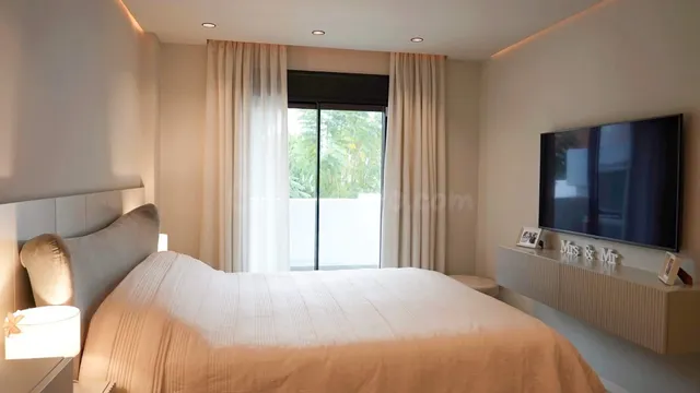 Piso totalmente reformado en Nueva Andalucía, Marbella — 5