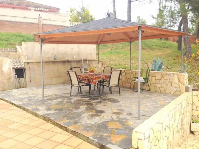 2 CASAS  INDEPENDIENTE EN VENTA EN PIERA — 11