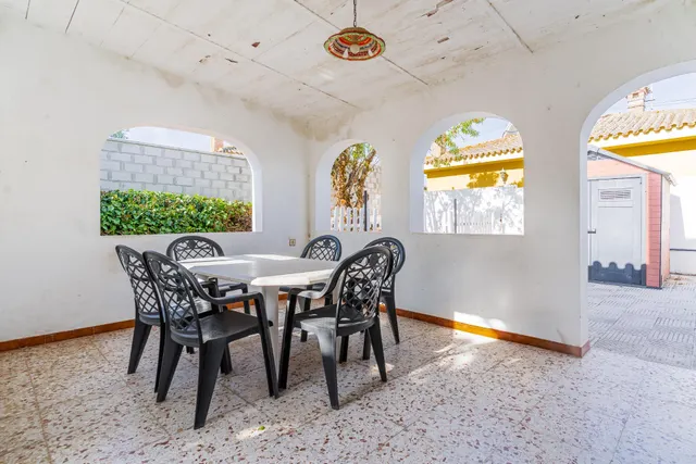 CASA CON AMPLIO JARDÍN EN CANTARRANAS — 20