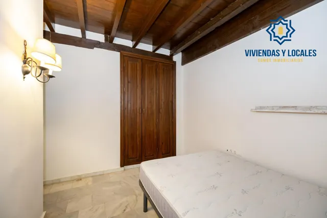 Barrio del Realejo. Precioso apartamento de un dormitorio y un baño junto al Campo del Príncipe. — 13