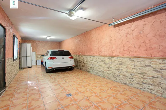 GRAN CASA EN ATARFE CON PISCINA — 11