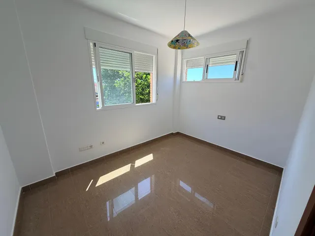 Coqueto apartamento con vistas al mar — 24