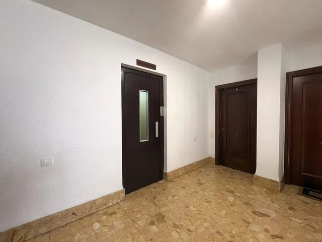 Amplia vivienda de 4 dormitorios con terraza, ascensor y vistas a la Sierra Calderona, en pleno centro de Godella — 41