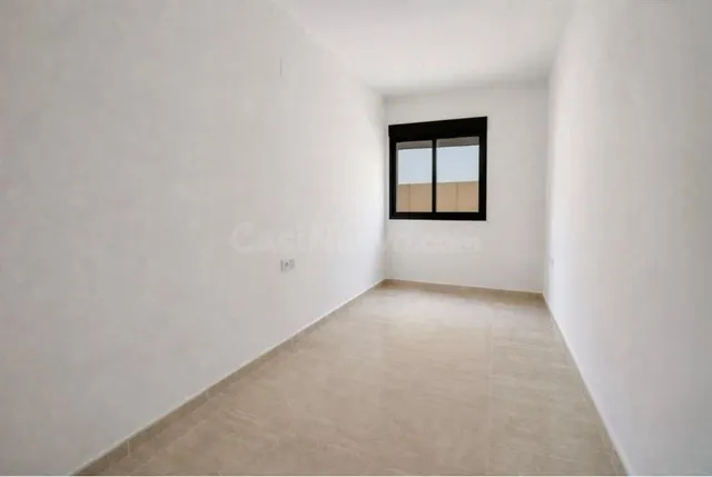 ¡PLANTA BAJA CON GRAN TERRAZA EN VENTA EN NULES MUY ECONOMIC - foto 4