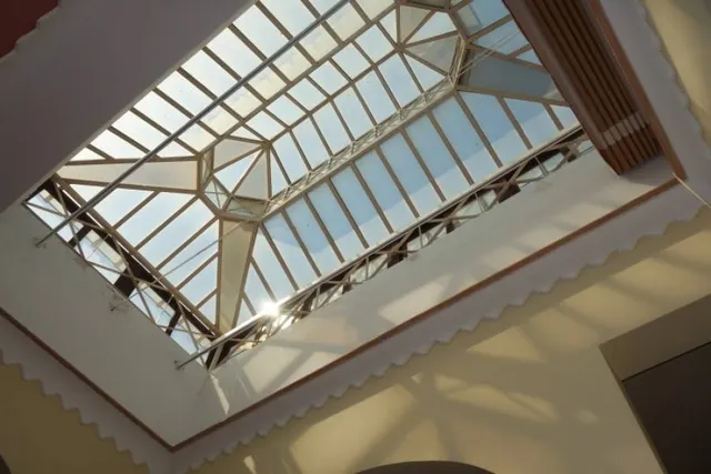 Casa nueva, 4 dormitorios, garaje , "próximo a centro" — 25