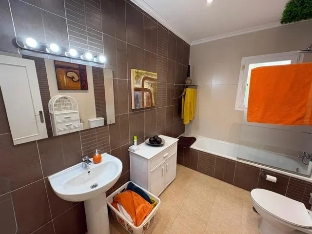 Villa 3 habitaciones 146m² en venta - Gea Y Truyols — 33