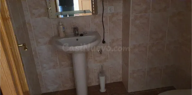 SE ALQUILA LOCAL COMERCIAL EN EL CENTRO DE LA VALL D'UIXO - foto 3