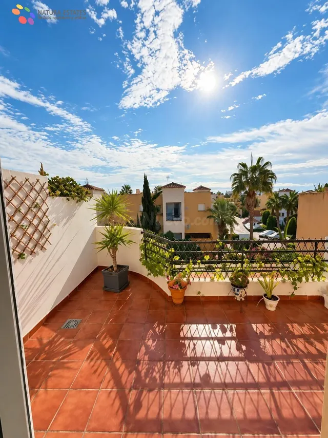 PRECIOSO ÁTICO EN EXCLUSIVA URBANIZACIÓN NATURISTA!! - foto 4