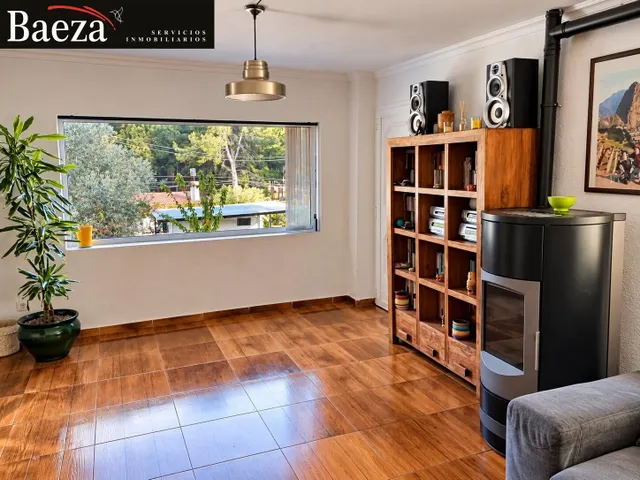 CHALET CON PISCINA PRIVADA, TERRENO Y BUHARDILLA - foto 4