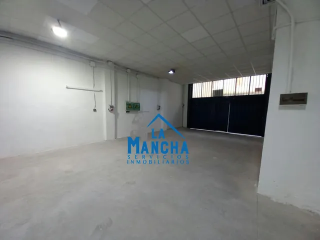 *150.000€* INMOBILIARIA LA MANCHA VENDE LOCAL RECIÉN REFORMADO EN LA ZONA EL PILAR DE 150M2. — 10