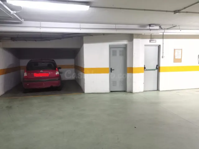 VENTA DE PLAZA DE GARAJE EN SANTO CRISTO — 4