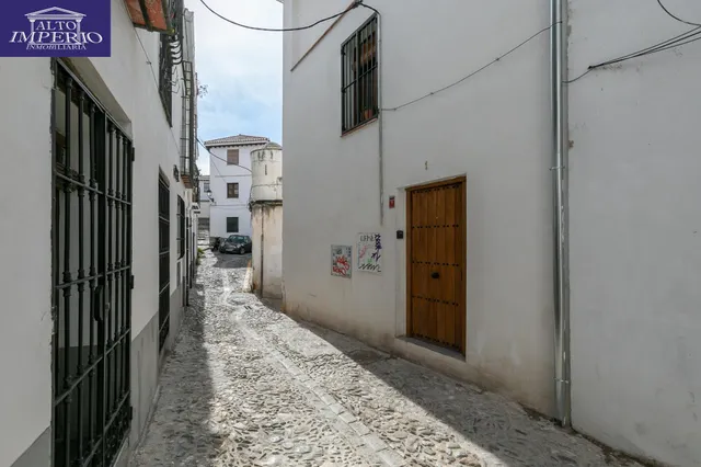 Casa unifamiliar reformada. — 20