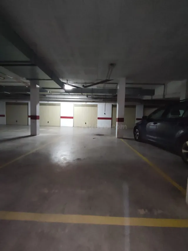 PARKING EN ZONA LA MILAGROSA - foto 2
