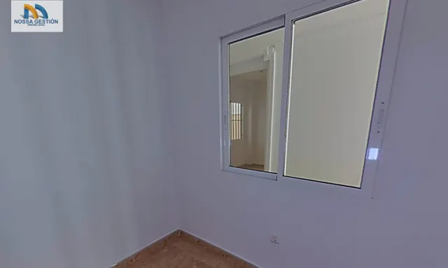 MAGNIFICA OPORTUNIDAD!!! - AMPLIO PISO OCUPADO- AYORA — 24