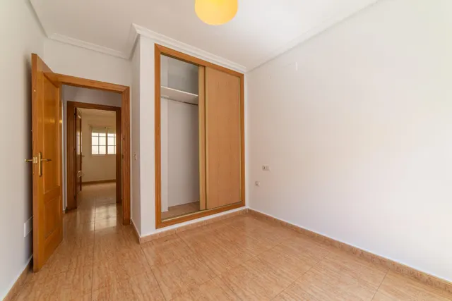 Piso 2 habitaciones 70m² en alquiler - LA PUNTICA — 11