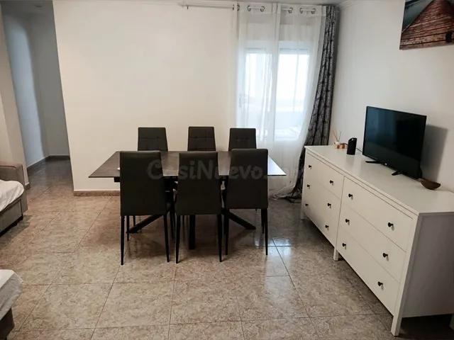 Vivienda reformada de 3 habitaciones 4ª planta con balcón