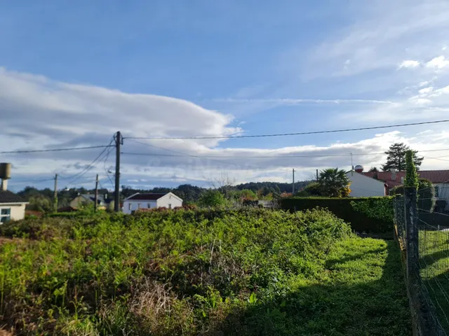 PARCELA URBANA EN MAIANCA (OLEIROS)