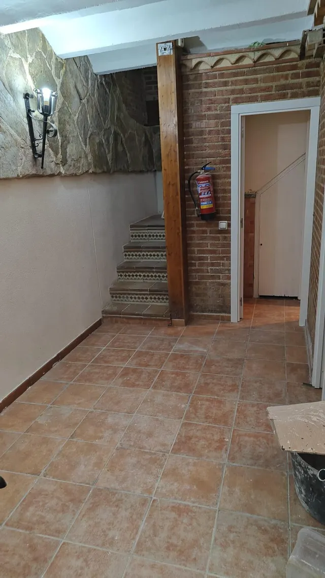 VENTA-LOCAL BAR- CON LICENCIA - CIUDAD DE LOS ANGELES-MADRID - — 16