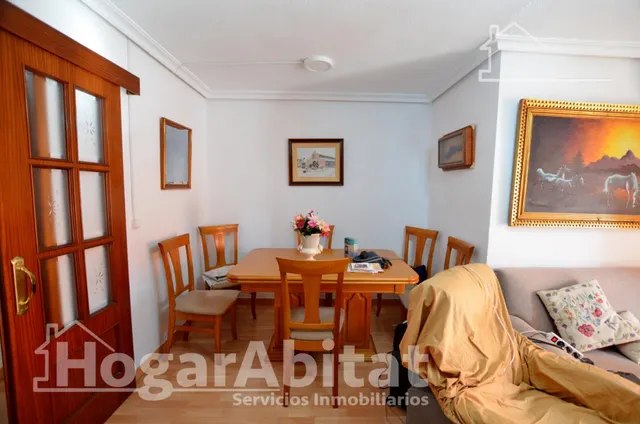 Gran amplitud y luminosidad en este piso exterior con terraza en urbanización vallada — 24
