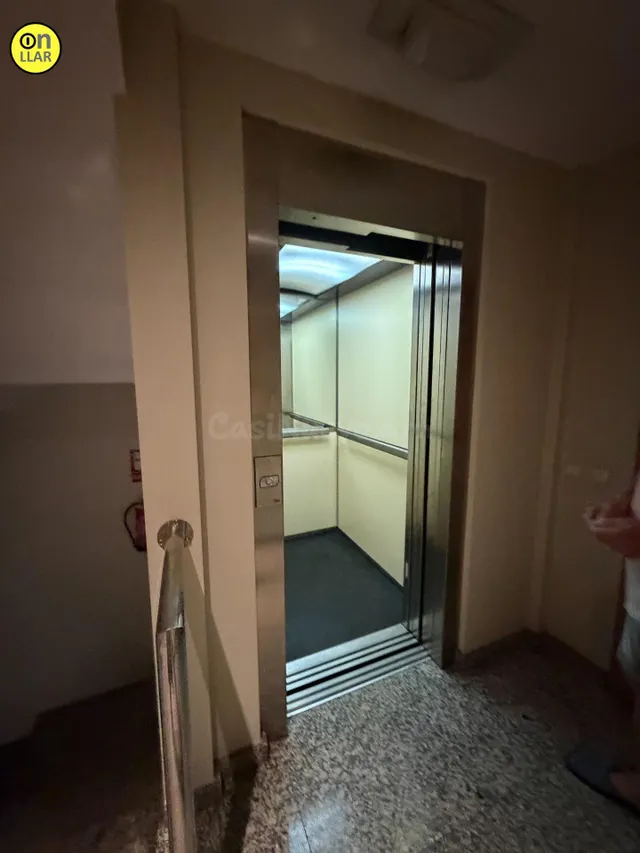 Oportunidad de Inversión en Torelló: Piso en Rentabilidad co - foto 2