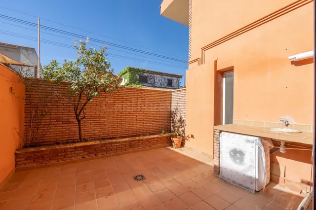 PISO A LA VENTA EN LA ZUBIA CON TERRAZAS, CAOCHERA Y TRASTER - foto 3