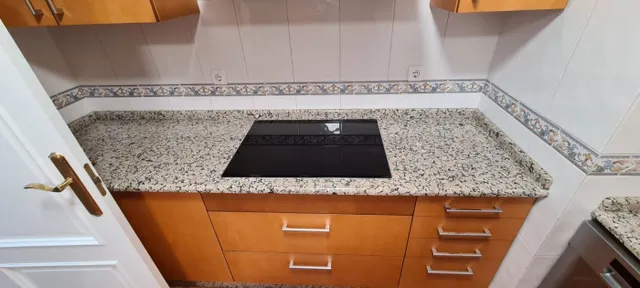PISO EN VENTA EN LA ZONA DE PONTEPEDRIÑA — 6