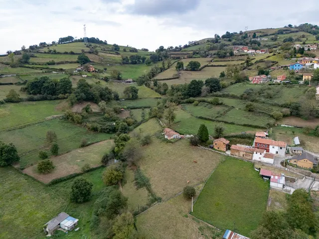 Finca edificable de 2.065 m2 en Olloniego, con vistas a la montaña — 26