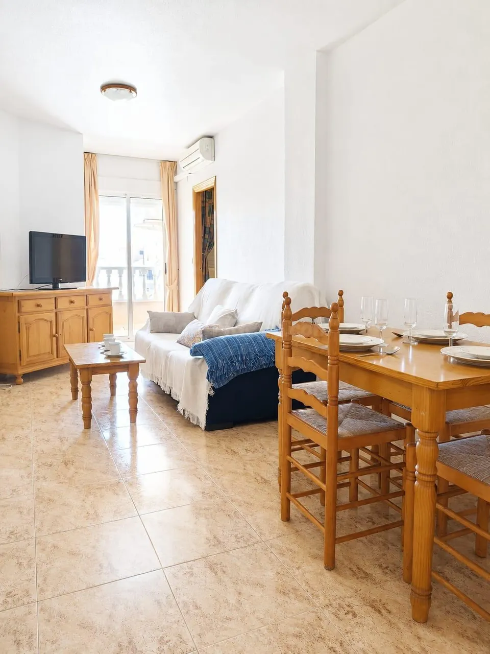 Se vende bonito apartamento orientado al sur!!!! playa del cura!!! inmejorable situación.