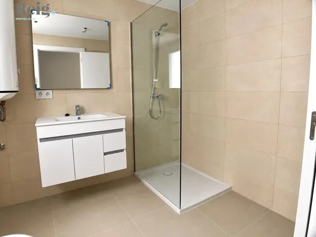 Acogedor atico seminuevo en sant julià — 6