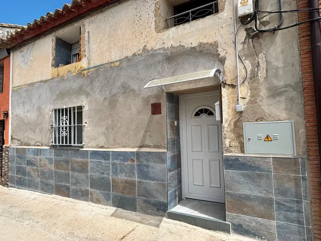 CASA EN VENTA EN EL CENTRO DE ALMUDÉVAR — 18