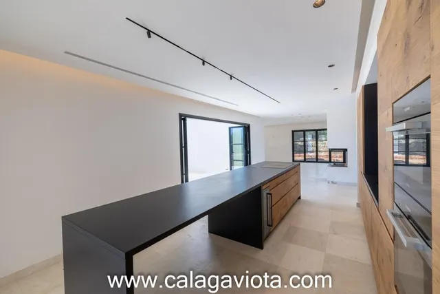 Villa de lujo de nueva construcción — 12
