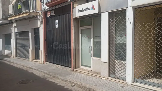 LOCAL COMERCIAL EN PLENO CENTRO, PALMA DEL RIO, CORDOBA. - foto 2