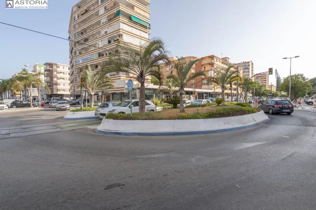 Local en Torre del Mar (Málaga) adaptado a cochera — 18