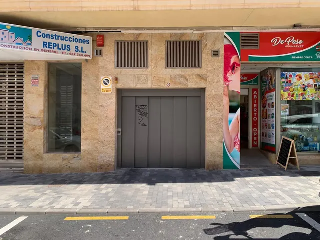 Si quieres llegar y aparcar este verano, sin tener que dar vueltas y vueltas... incluso 2 coches — 6