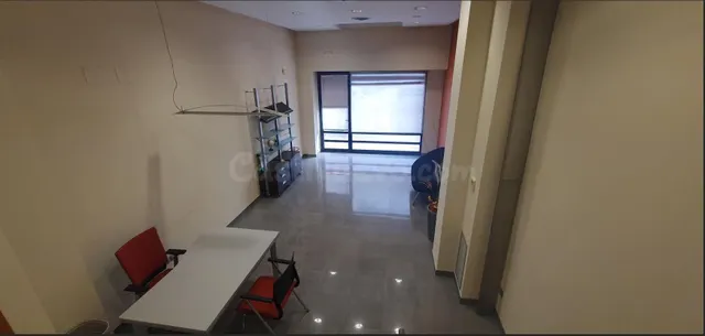 SE VENDE MAGNIFICO LOCAL EN EL POLIGONO 3 PARA ENTRAR A TRAB - foto 3