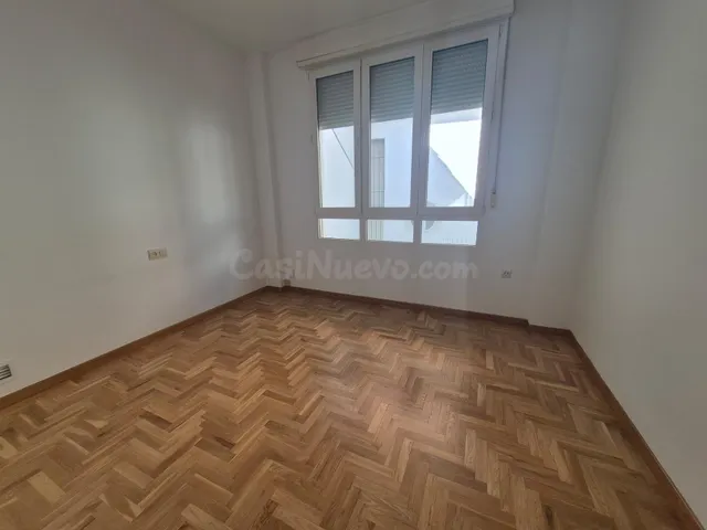 Piso 2 dormitorios sin muebles,MUY CENTRICO — 5
