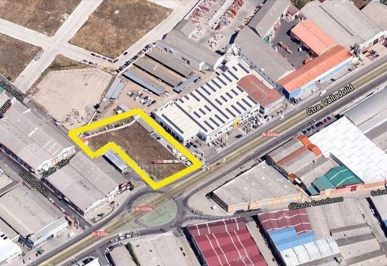 SOLAR DE 2.850 M2 EN LA CARRETERA DE VALLADOLID EN EL POLÍGONO DE VILLARES DE LA REINA (SALAMANCA)