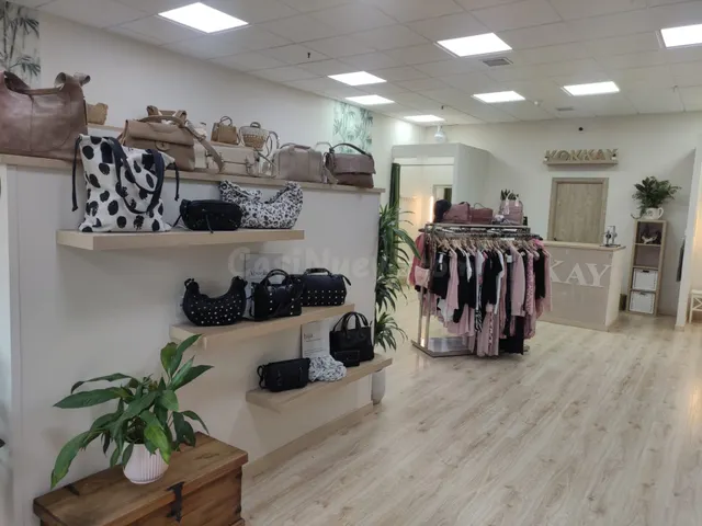 Traspaso de tienda de ropa en Rivas-Vaciamadrid - foto 2