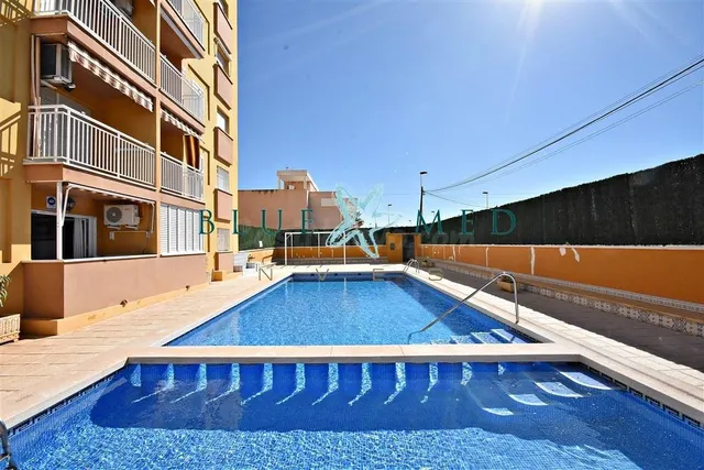 BONITO APARTAMENTO CON PISCINA COMUNITARIA EN BAHÍA