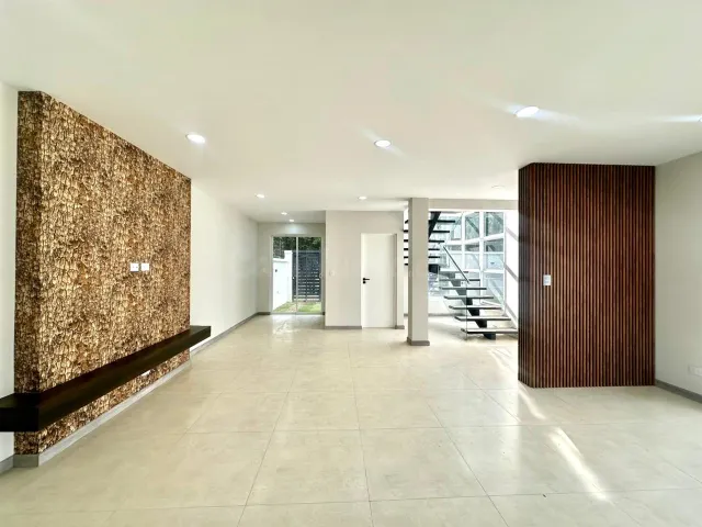 Casa 3 habitaciones 161m² en venta - Tiquipaya - foto 2